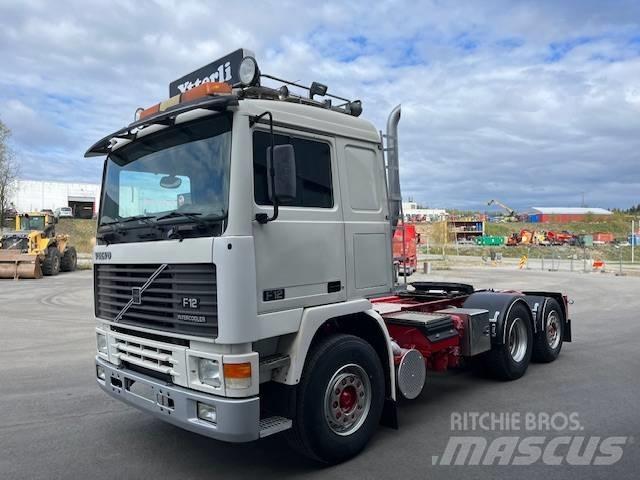 Volvo F 12 Τράκτορες