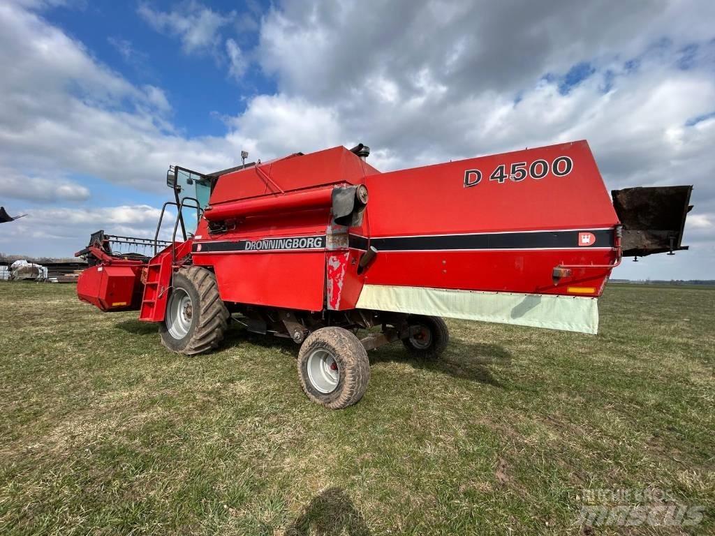 Dronningborg D4500 Θεριζοαλωνιστικές μηχανές
