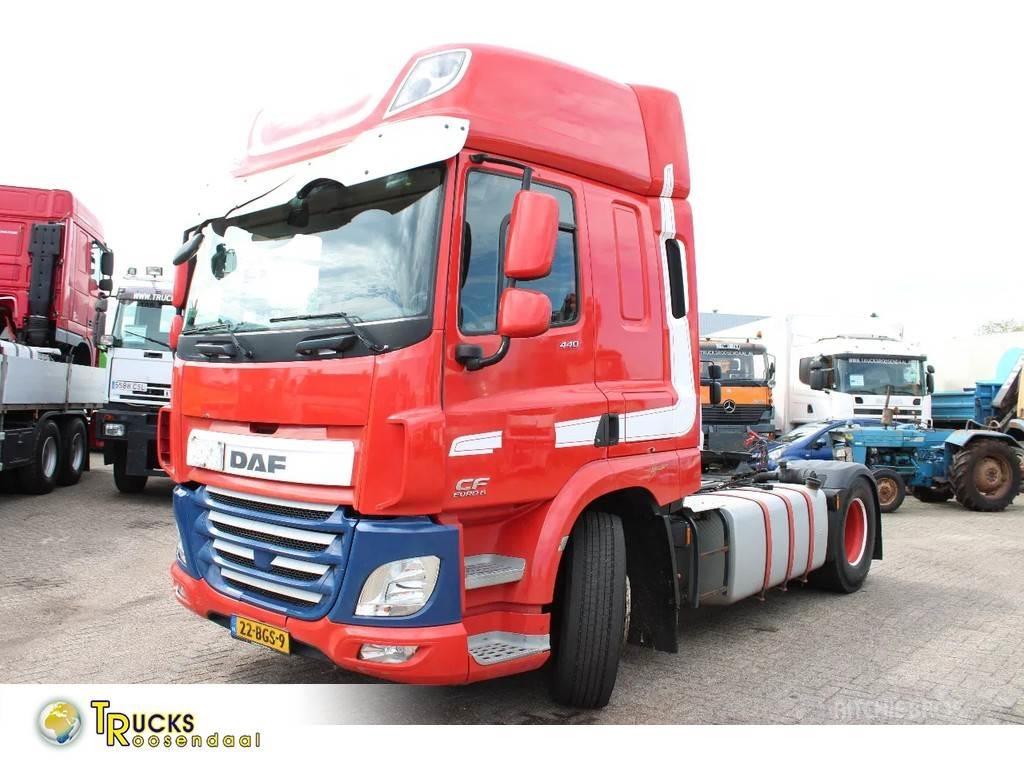 DAF CF 440 + EURO 6 + Τράκτορες