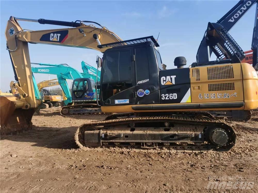 CAT 326D Εκσκαφείς με ερπύστριες