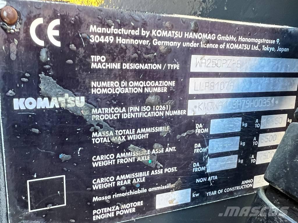 Komatsu WA 250 PZ-6 Φορτωτές με λάστιχα (Τροχοφόροι)