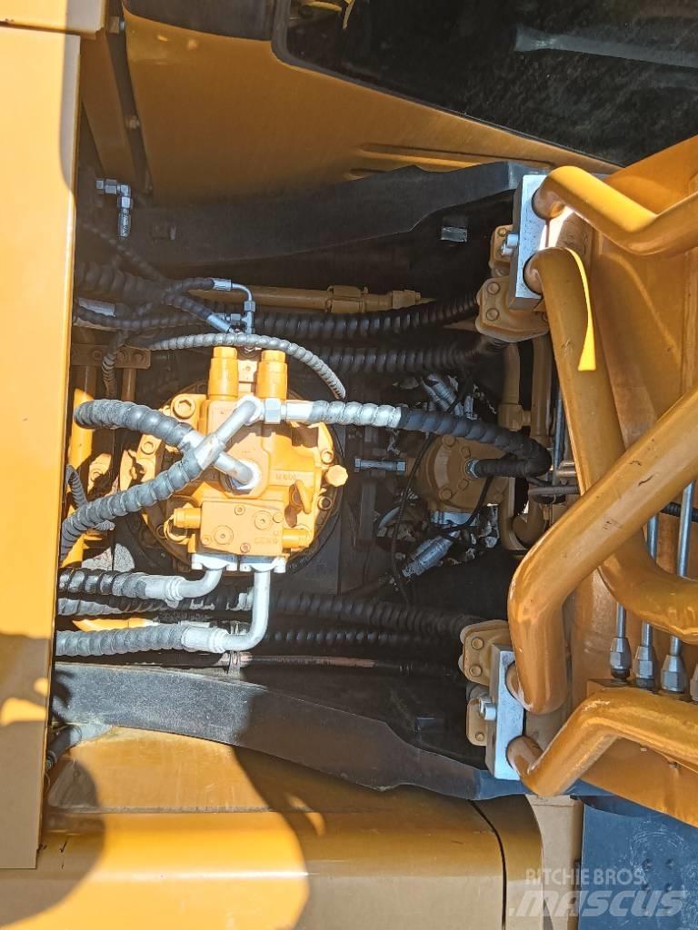 Sany SY 215 C Εκσκαφείς με ερπύστριες