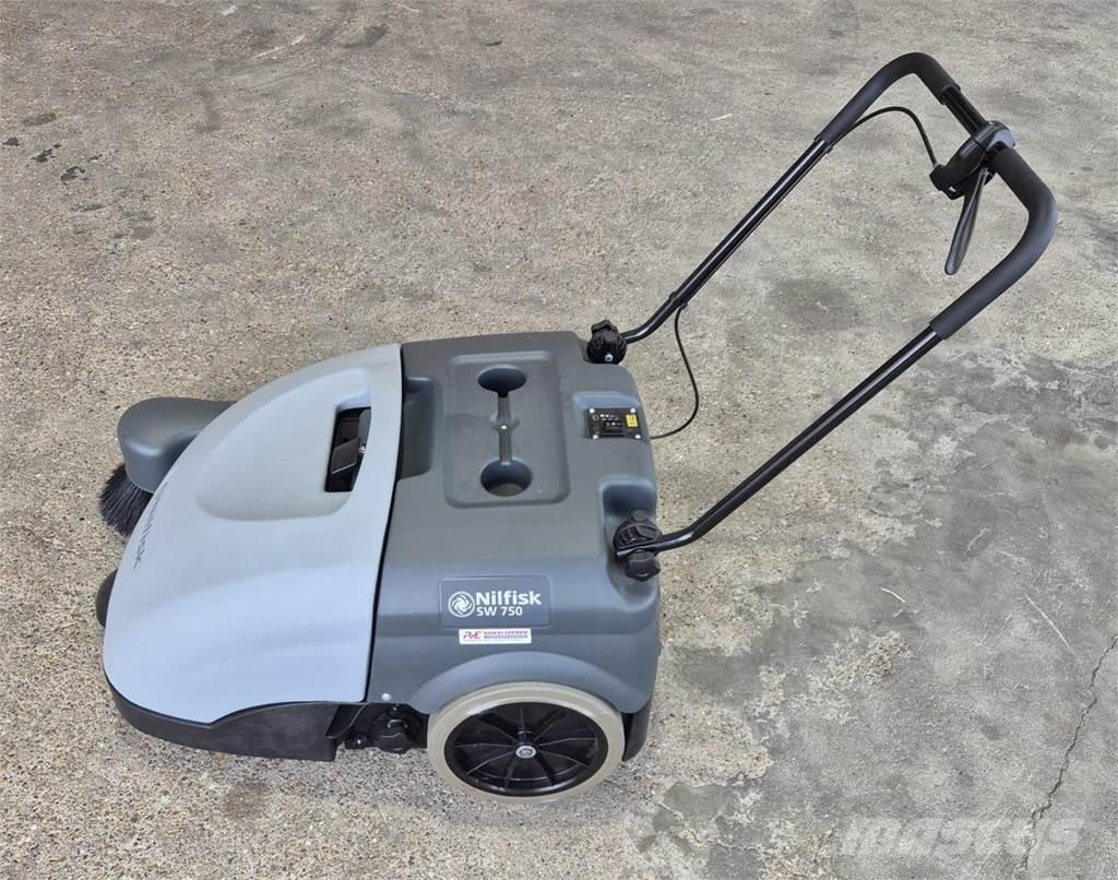 Nilfisk SW 750 Σκούπες
