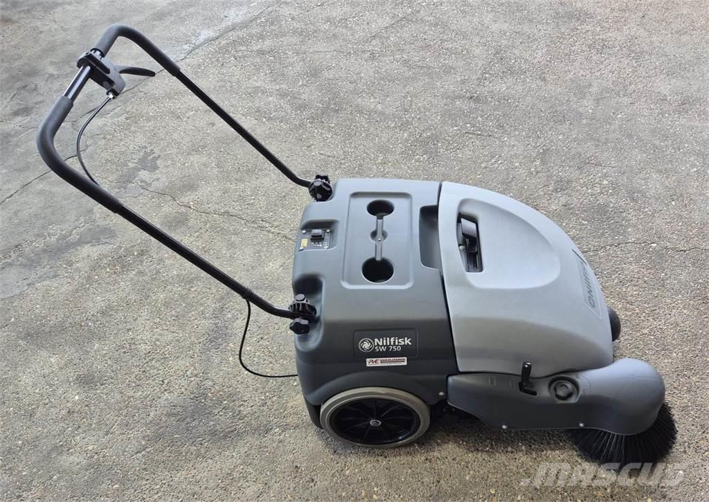 Nilfisk SW 750 Σκούπες