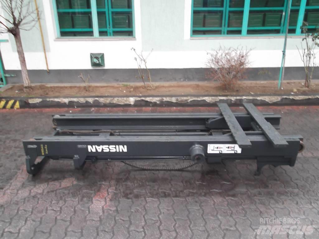 Nissan FD25 M-0441 Πυλώνες