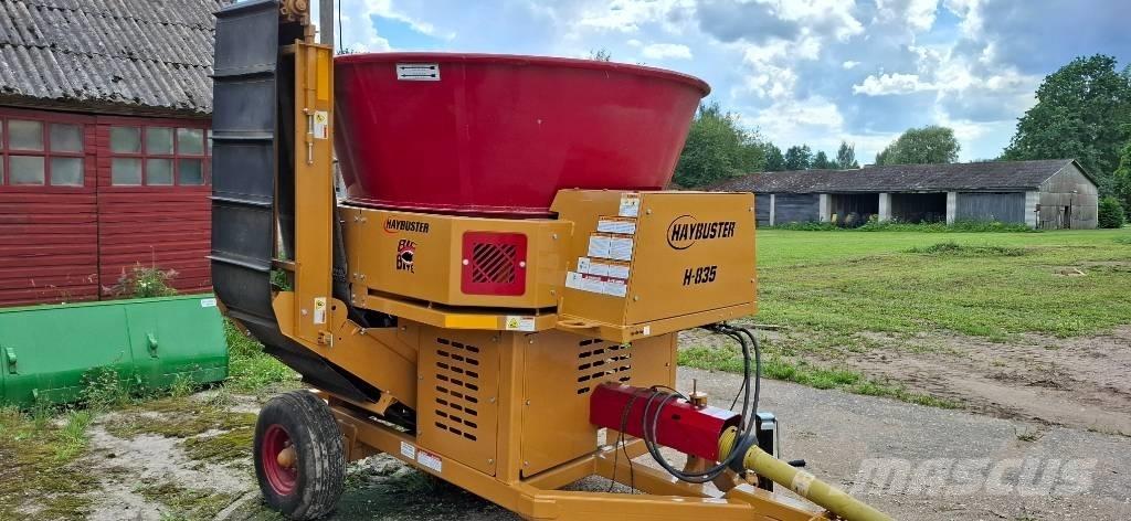 Haybuster H-835 Τεμαχιστές, κόπτες και ξετυλιχτές δεμάτων