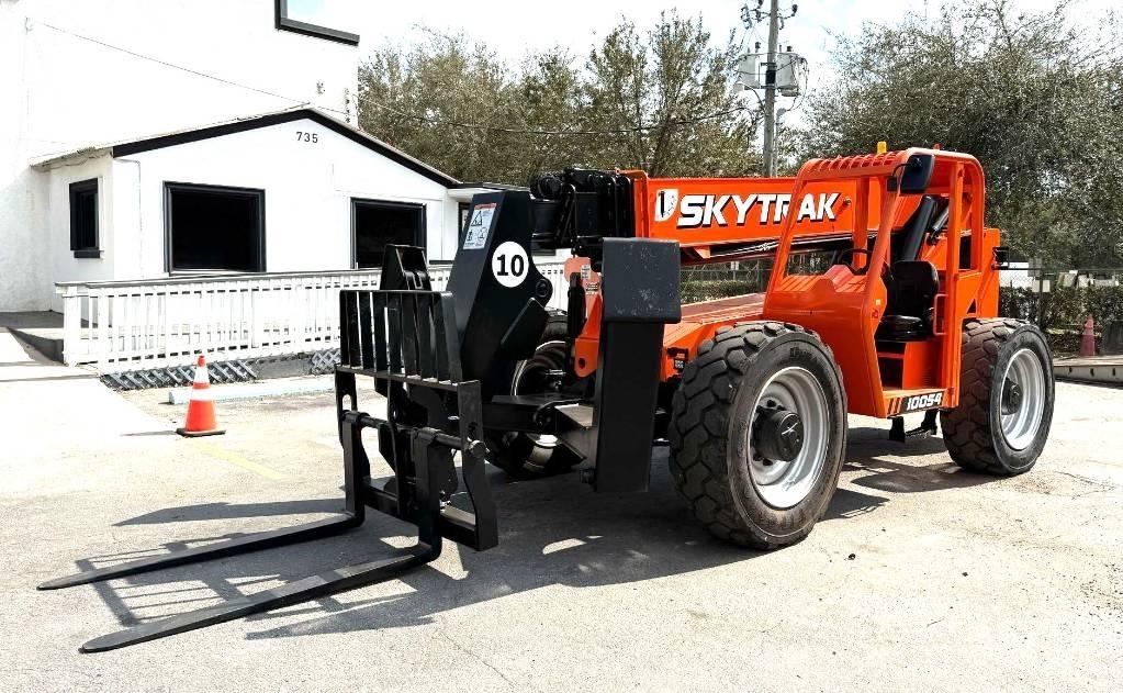JLG 10054 Τηλεσκοπικοί ανυψωτές