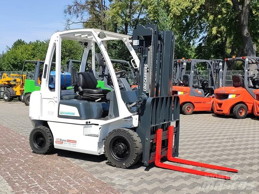 Nissan U1D2A25LH Περονοφόρα ανυψωτικά κλαρκ με φυσικό αέριο LPG