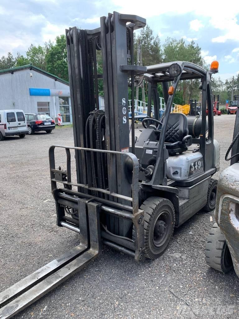 Nissan U1D2A25PQ Περονοφόρα ανυψωτικά κλαρκ με φυσικό αέριο LPG