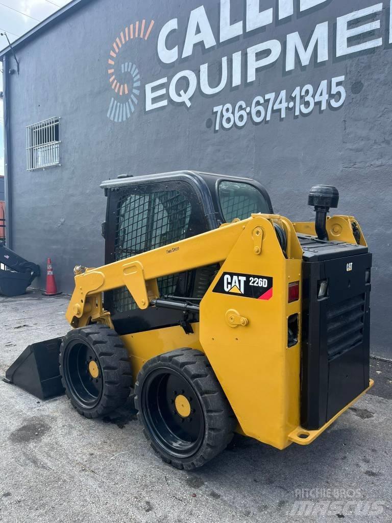 CAT 226 D Φορτωτάκια