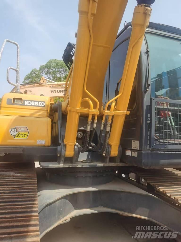 Kobelco SK 200 Εκσκαφείς με ερπύστριες