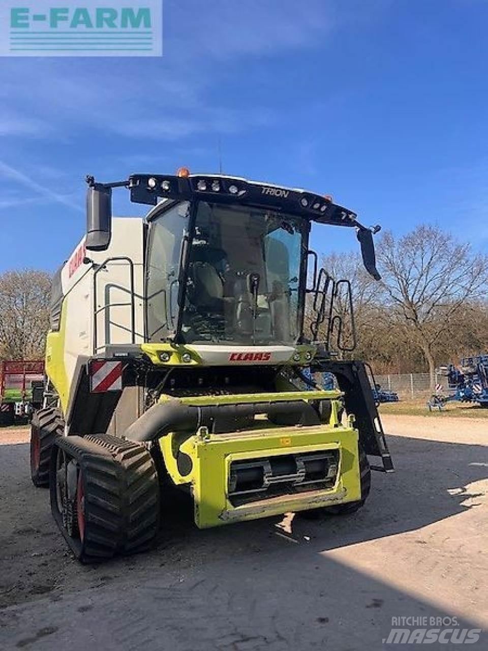 CLAAS trion 730tt Θεριζοαλωνιστικές μηχανές
