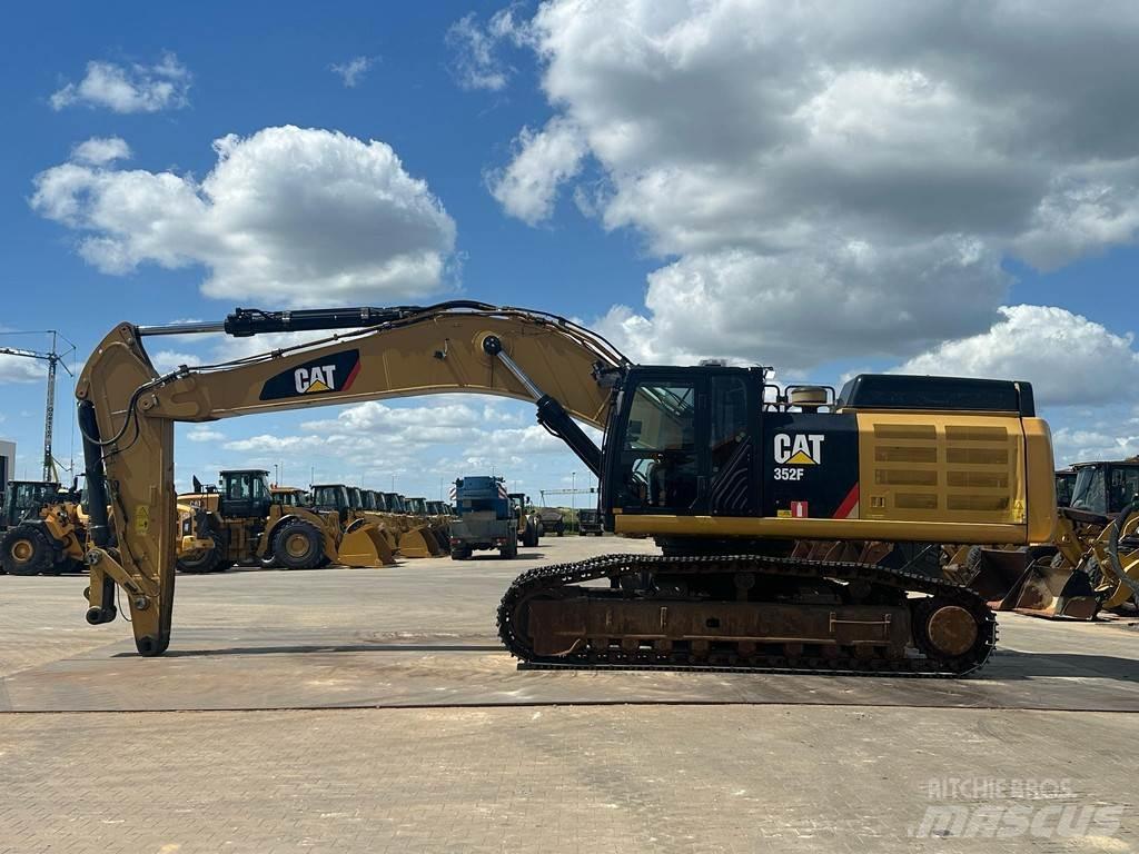 CAT 352F Εκσκαφείς με ερπύστριες