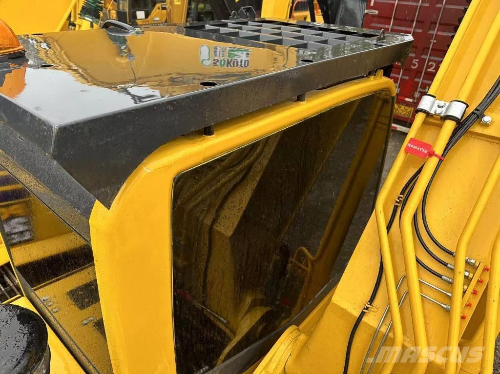 Komatsu PC 200 Εκσκαφείς με ερπύστριες