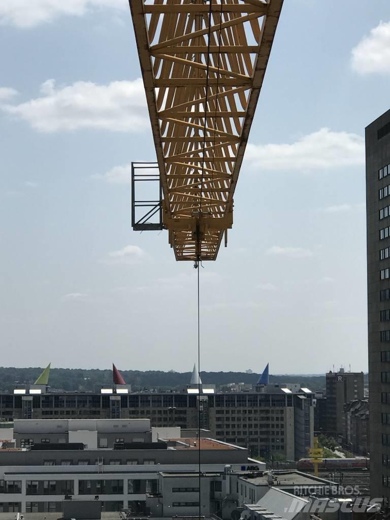 Liebherr 110 EC-B 6 Πυργογερανοί