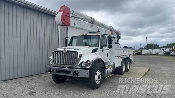 Altec AA55E Εναέριες πλατφόρμες τοποθετημένες σε φορτηγό