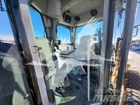 CAT 140M Γκρέιντερς