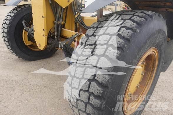 CAT 140M AWD Γκρέιντερς