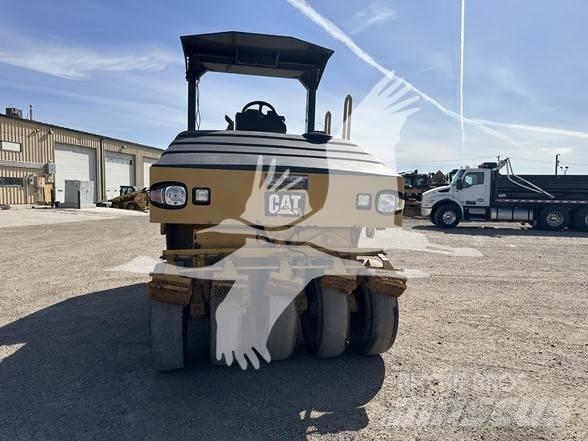 CAT CW14 Κύλινδροι με επίσωτρα με αέρα