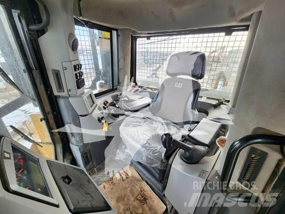 CAT D8T Μπουλντόζες με ερπύστριες