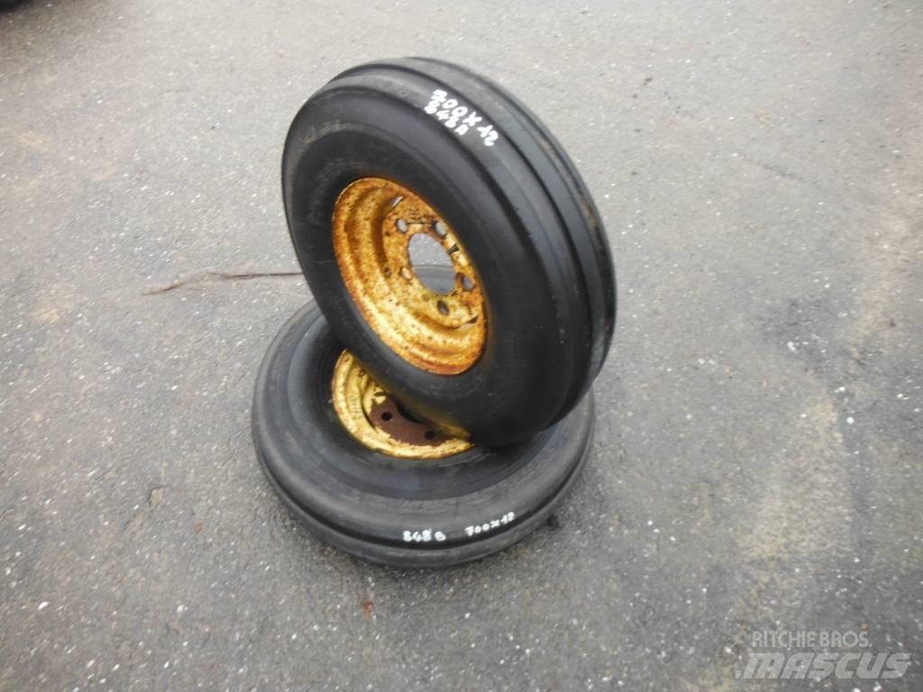 Dunlop 7.00X12 Ελαστικά και ζάντες
