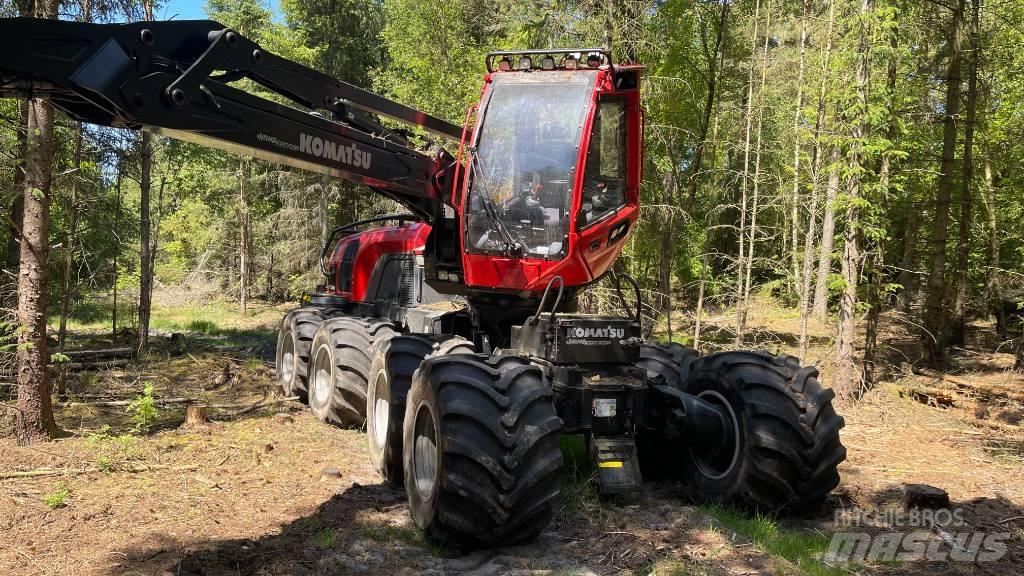 Komatsu 931 XC Θεριζοαλωνιστικές μηχανές