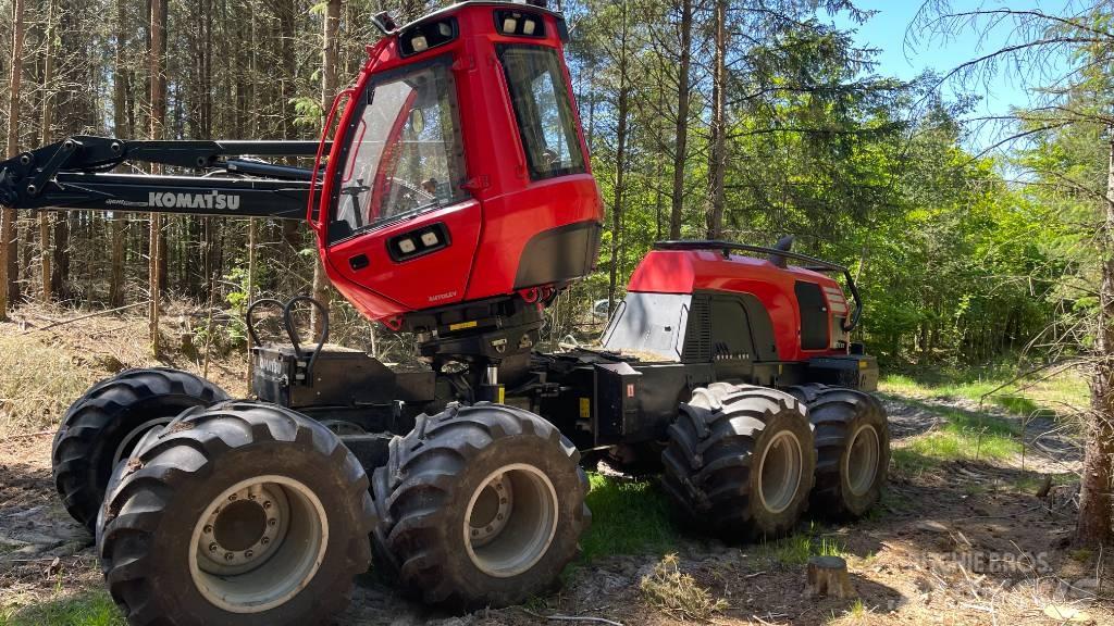 Komatsu 931 XC Θεριζοαλωνιστικές μηχανές