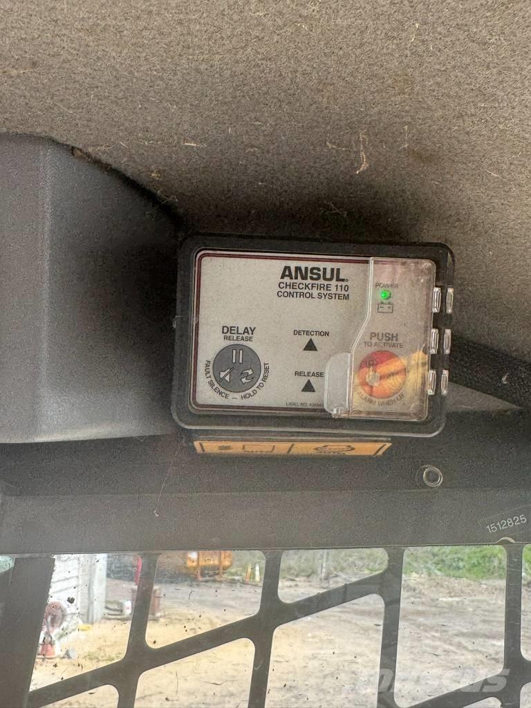 CAT 299 D3 XE Φορτωτάκια