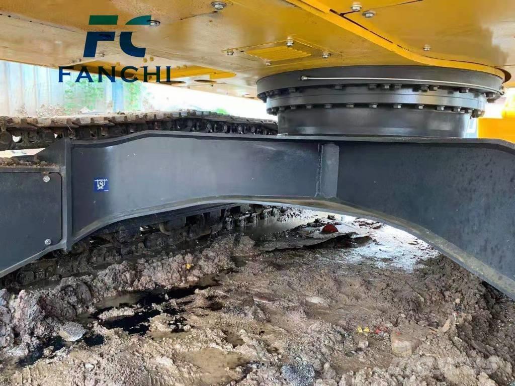 Komatsu PC 220 Εκσκαφείς με ερπύστριες