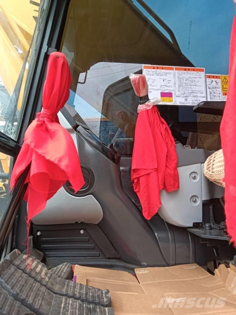 Komatsu PC 200-8 Εκσκαφείς με ερπύστριες