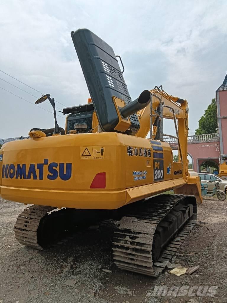 Komatsu PC 200-8 Εκσκαφείς με ερπύστριες