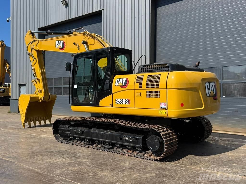 CAT 323D3 Εκσκαφείς με ερπύστριες