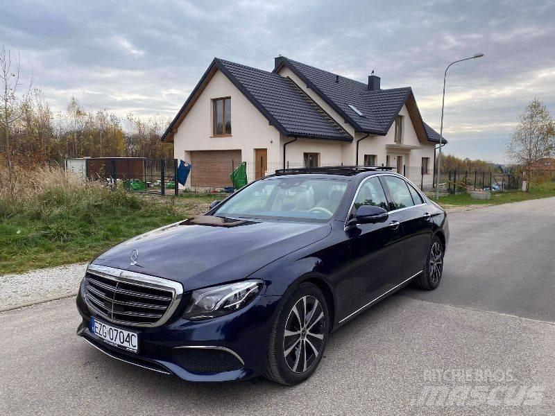 Mercedes-Benz E 300D Αυτοκίνητα