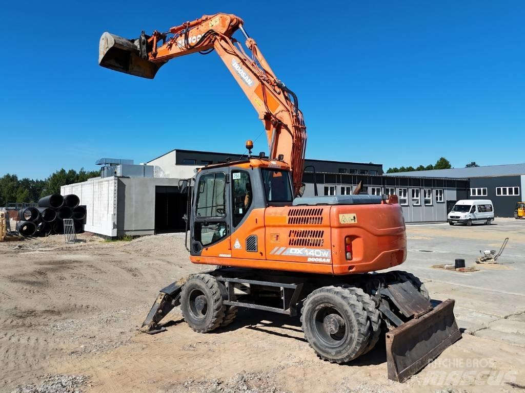 Doosan DX 140 W Εκσκαφείς με τροχούς - λάστιχα