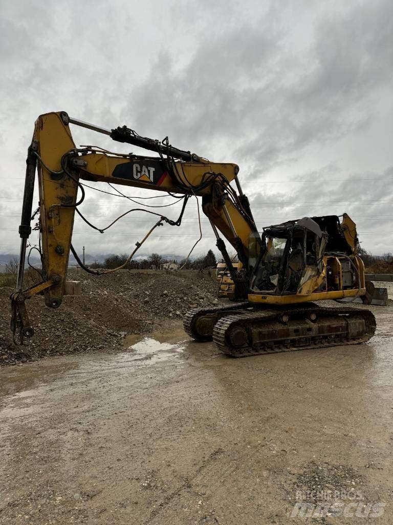 CAT 323 D Εκσκαφείς με ερπύστριες