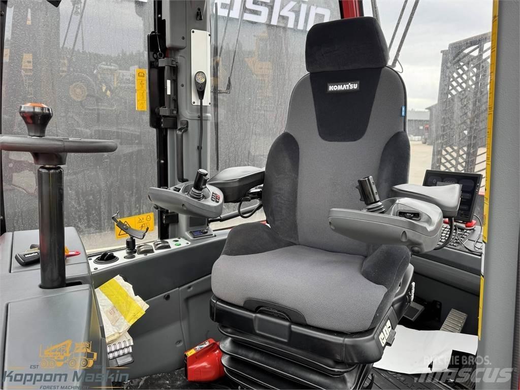 Komatsu 875 Μεταφορείς ξυλείας