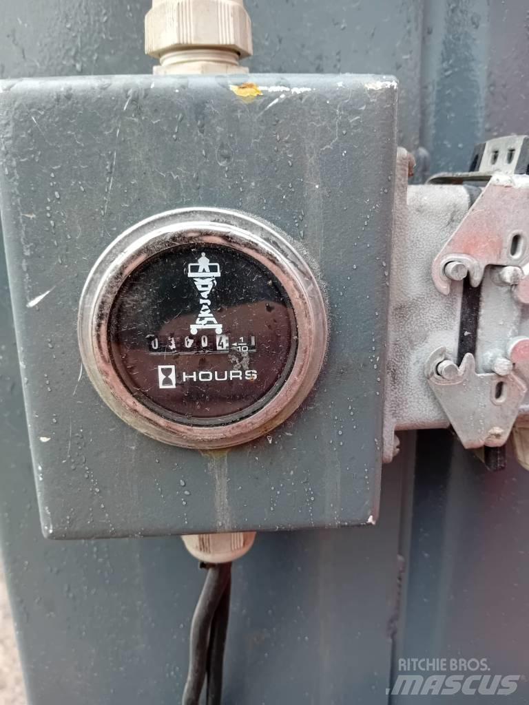SkyJack SJ 16 Ανυψωτήρες με κατακόρυφους πυλώνες