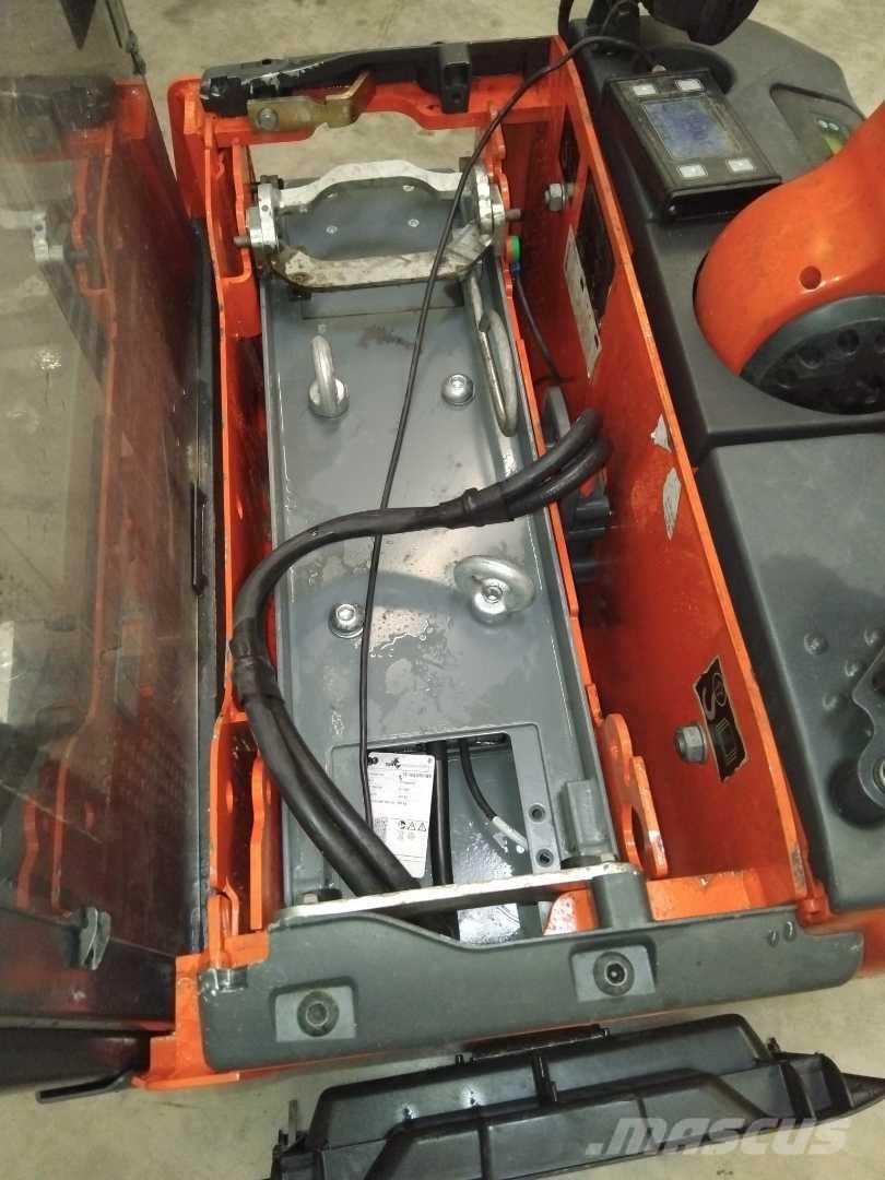 Linde L12AP Ηλεκτρικά παλετοφόρα με ιστό