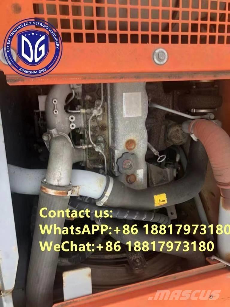 Hitachi ZX 135 US Εκσκαφείς με ερπύστριες