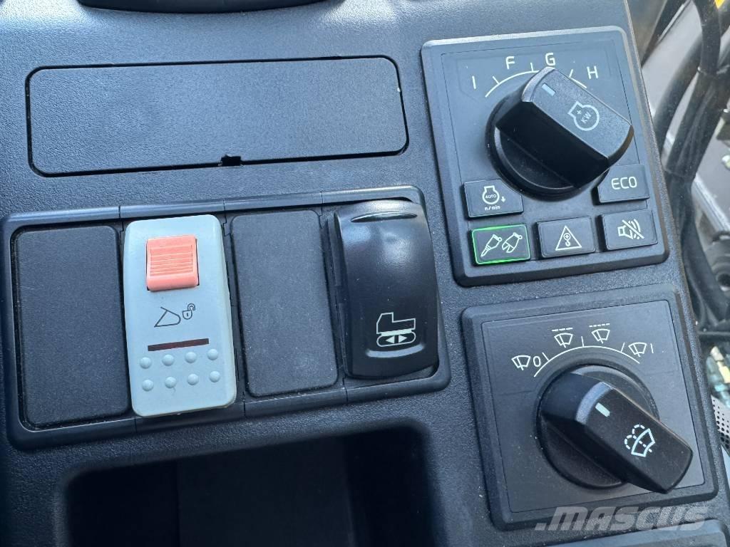 Volvo ECR 235 E Εκσκαφείς με ερπύστριες