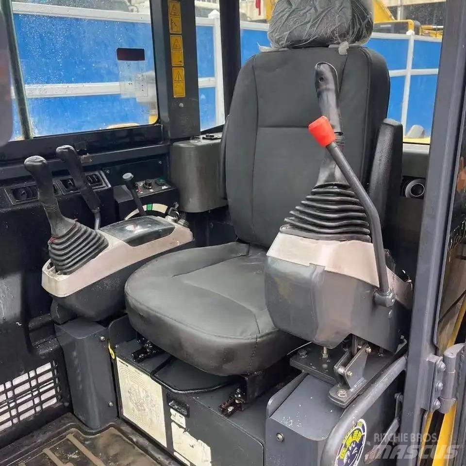Komatsu PC56-7 Εκσκαφείς με ερπύστριες