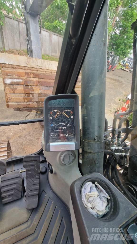 Volvo EC180CL Εκσκαφείς με ερπύστριες