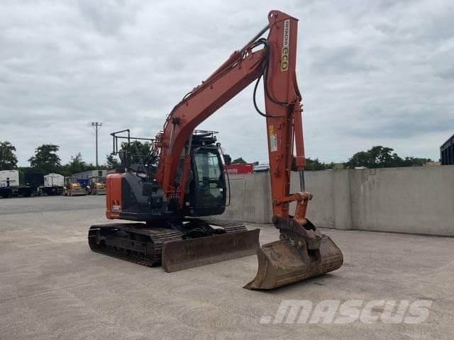 Hitachi ZX 135 US-6 Εκσκαφείς με ερπύστριες