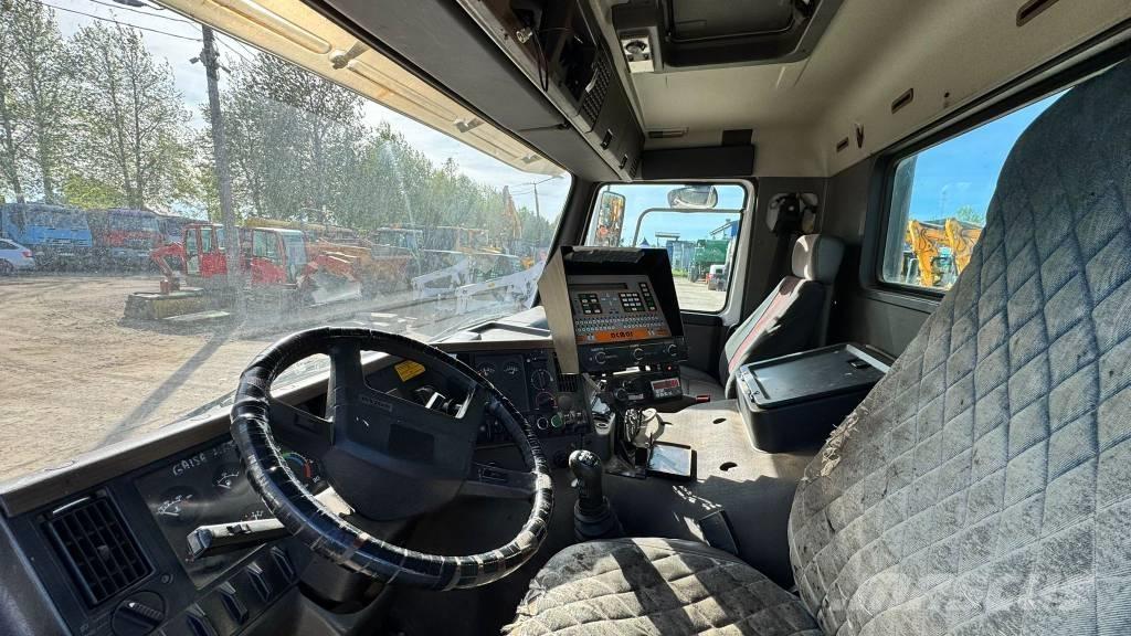 Volvo FL GUDRONATOR Ψεκαστήρες ασφάλτου