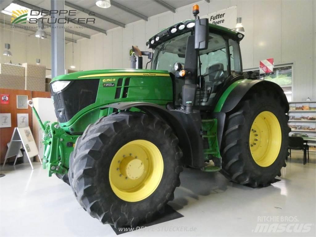 John Deere 6250R Τρακτέρ