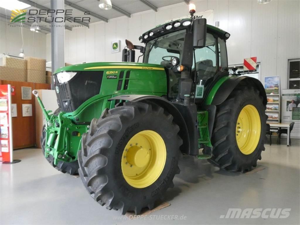 John Deere 6250R Τρακτέρ