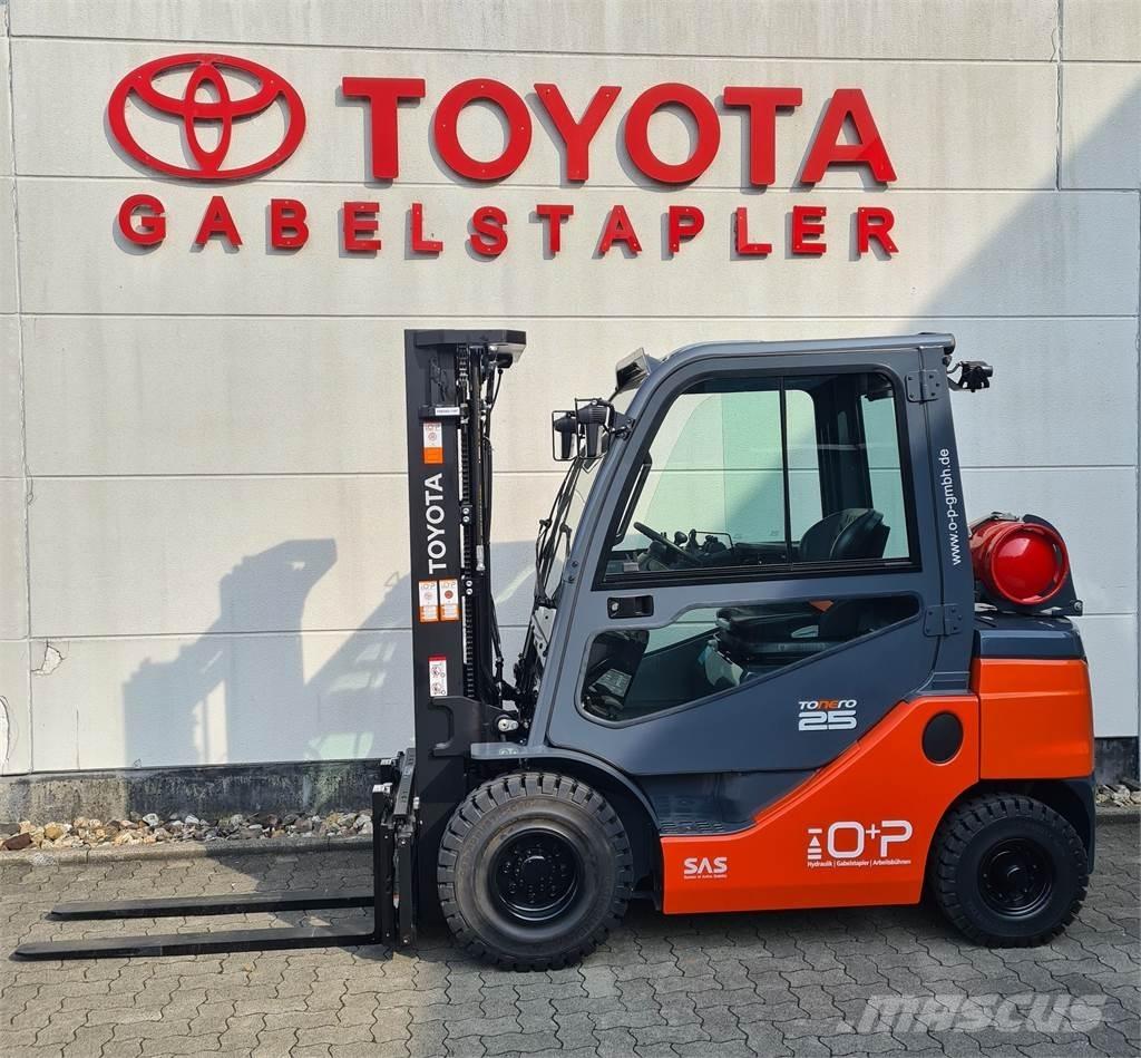 Toyota 02-8FGF25 Περονοφόρα ανυψωτικά κλαρκ με φυσικό αέριο LPG