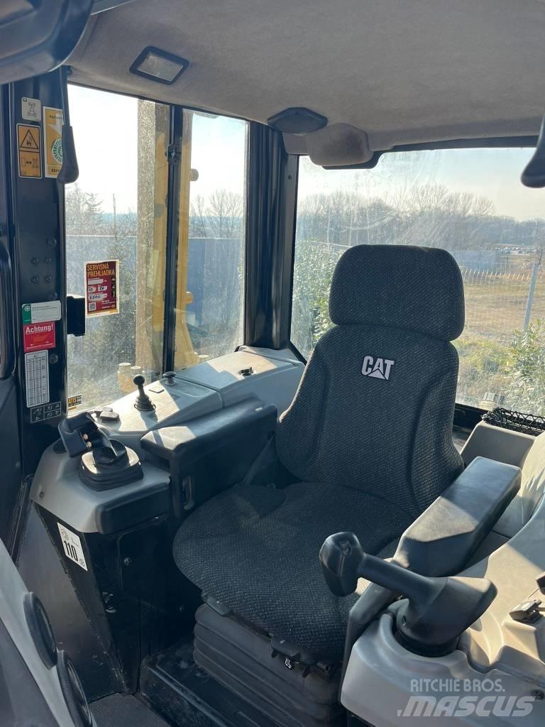 CAT D 6 N XL Μπουλντόζες με ερπύστριες