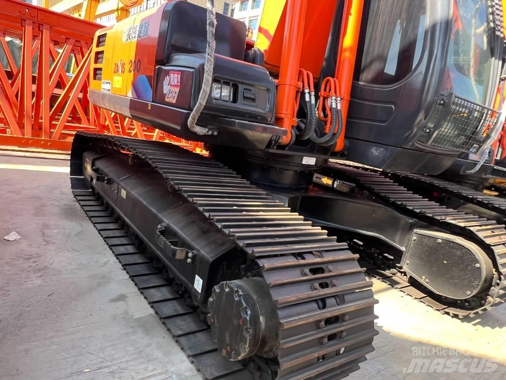 Hitachi ZX200 Εκσκαφείς με ερπύστριες
