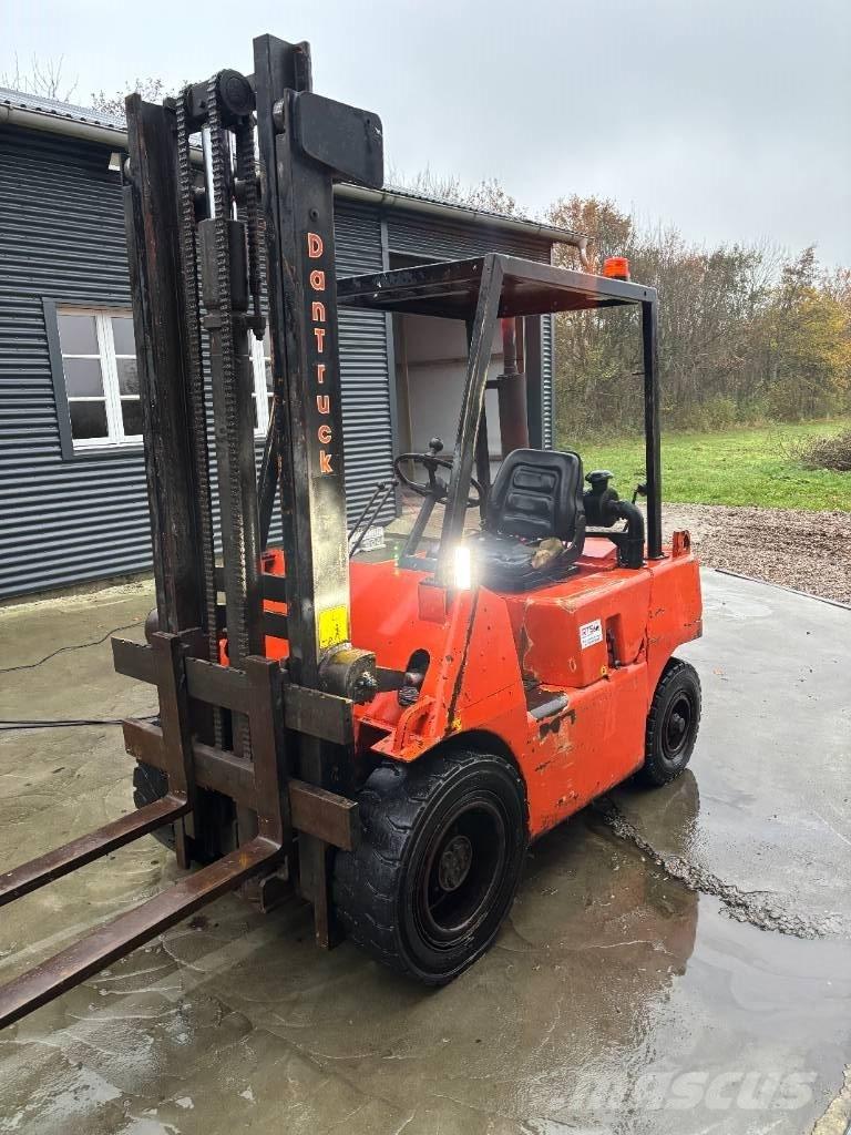 Jelau truck Πετρελαιοκίνητα Κλαρκ